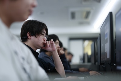 学校法人　電子開発学園九州　KCS北九州情報専門学校 の特長 2