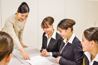 ミス・パリ・ビューティ専門学校 大阪校 の特長 3