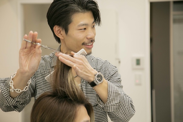 早稲田美容専門学校 インタビュー1